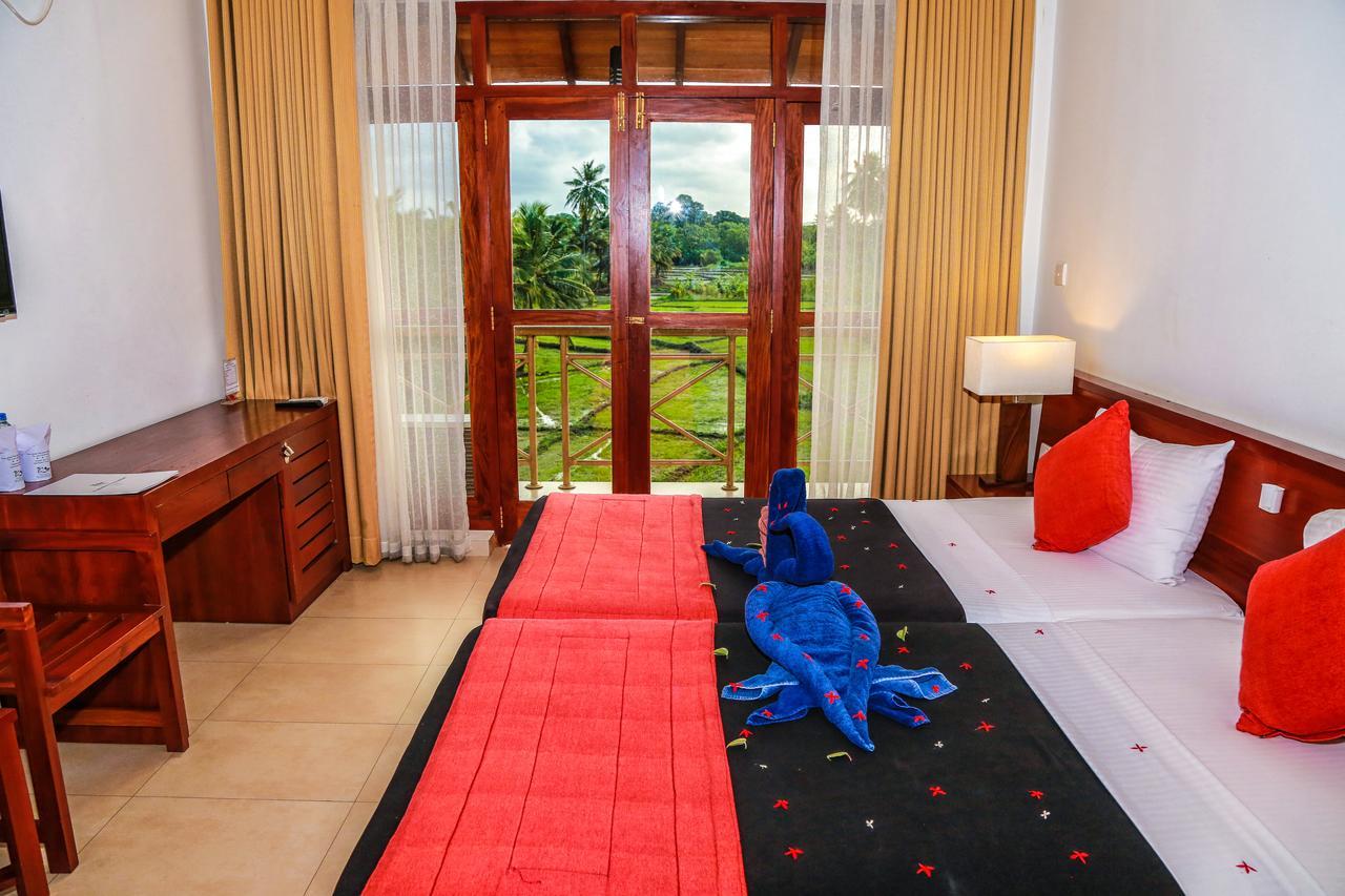 Pelwehera Village Resort Дамбулла Екстер'єр фото